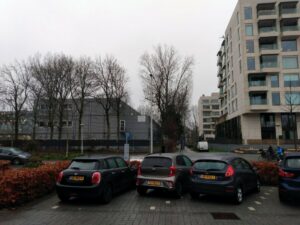 Nieuwbouw van sociale huurwoningen op de Fred Roeskestraat bedreigd